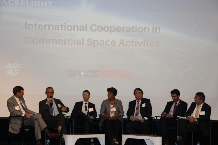 The Washingtonian space community debates at the Maison française
