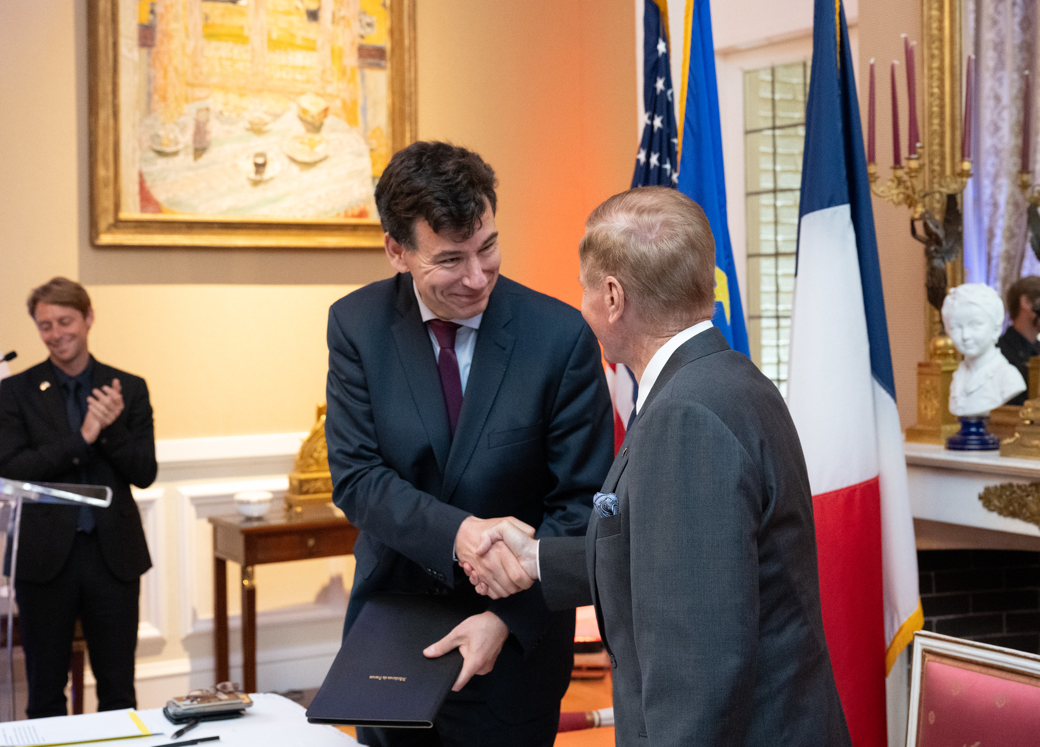 La France s’associe aux « Accords Artemis » et prend part à la coopération internationale pour l’exploration spatiale