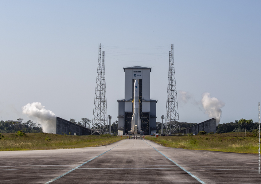 Success of full hot-fire test of Ariane 6 core stage on its launch pad